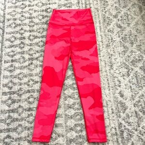 Offline by Aerie High-Waisted 7/8 Length Chilly Red Leggings women’s Size Small
